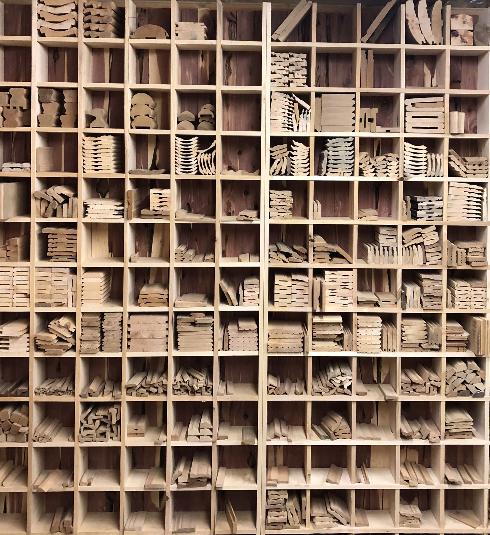 A wall of milling profiles to choose from